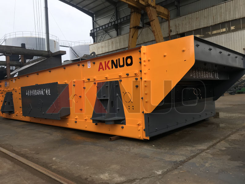 加強(qiáng)型礦用振動篩分設(shè)備